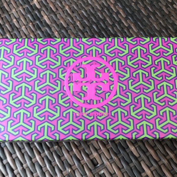 Tory Burch Flip Flops - Picture 4 of 9